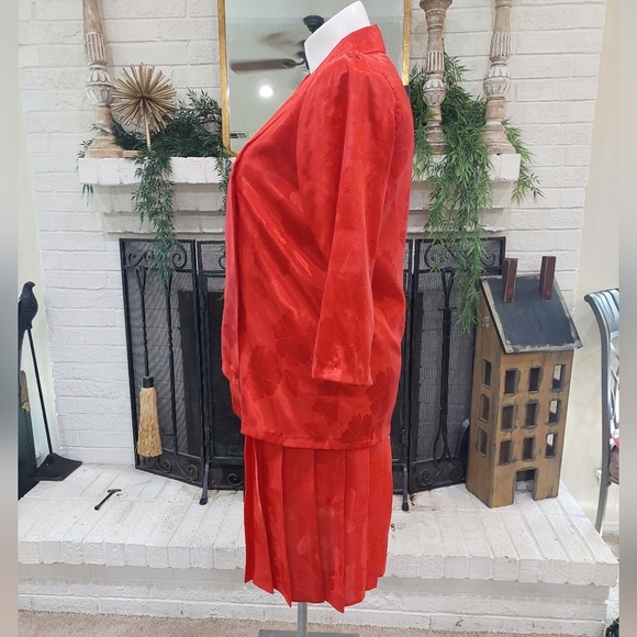 80s Red Jacquard Mod 2 Pc Dress And Jacket Women's Sz L Vintage Pleated Detail - Picture 3 of 8